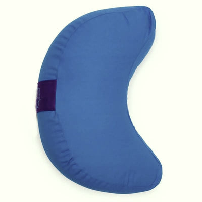 Cuscino yoga e meditazione a mezzaluna color indaco seduta