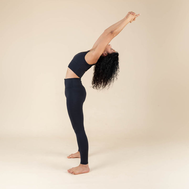 set yoga Niyama pantalone e top neri
