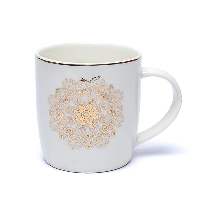 Tazza da te bianca con mandala dorato