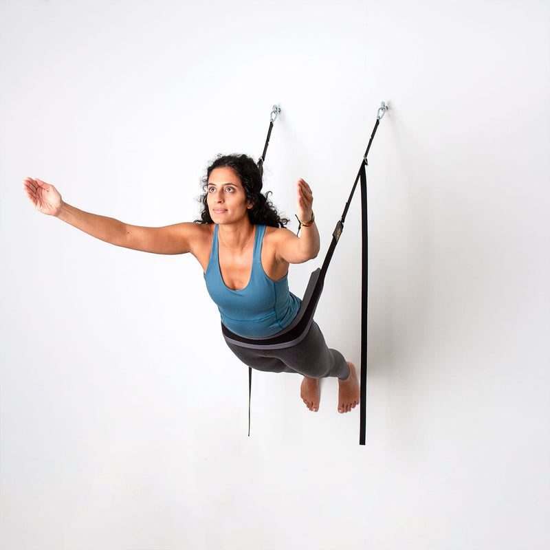 Yoga altalena pelvic swing da muro esempio uso