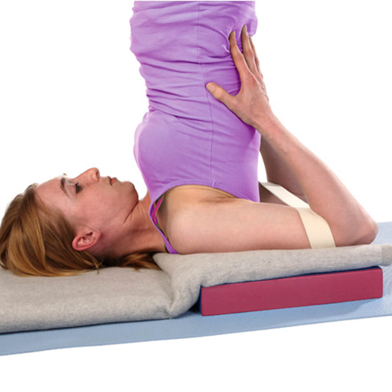 yoga brick in EVA schiuma solida leggera, rettangolari per inversioni sulle spalle in uso
