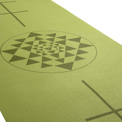 Tappetino yoga 'Leela' con linee per 'allineamento disegno Yantra verde